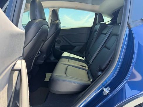 Used 2023 Tesla Model Y Performance AWD/4WD image 9