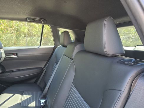 Used 2023 Toyota Corolla Cross SE w/ Convenience Package image 21