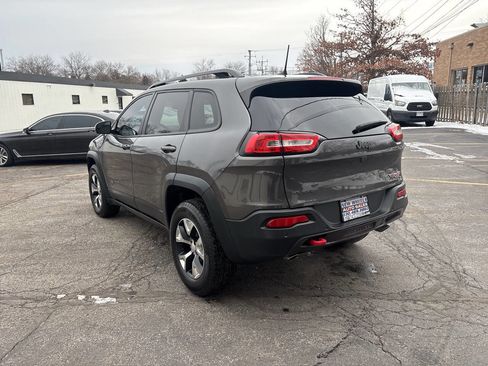 Used 2018 Jeep Cherokee Trailhawk w/ Comfort/Convenience Group image 3