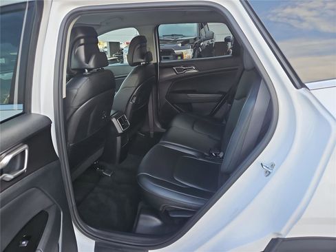 Certified 2023 Kia Sportage EX image 26