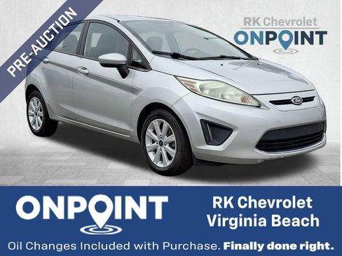 Used 2012 Ford Fiesta SE image 1