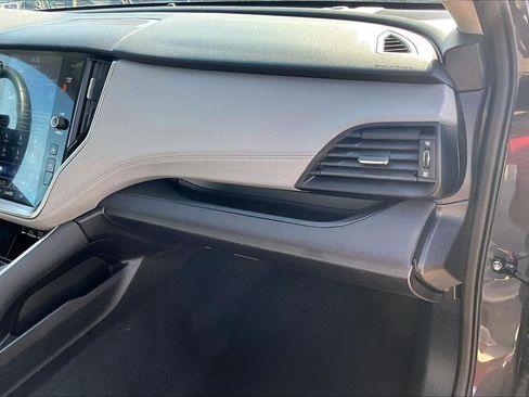 Used 2023 Subaru Outback Premium AWD/4WD image 21