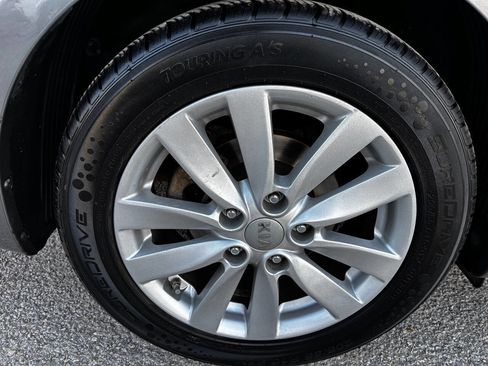 Used 2015 Kia Forte EX image 43