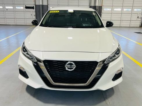 Used 2022 Nissan Altima 2.5 SR image 12
