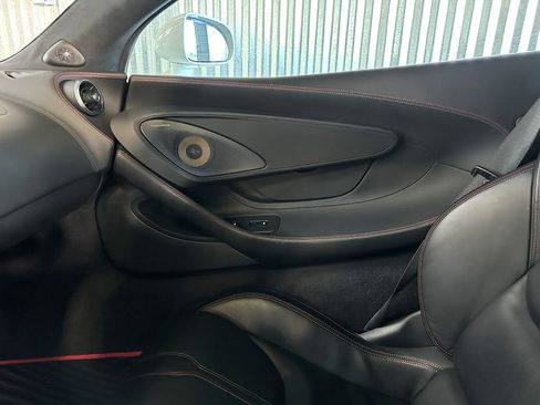 Used 2016 McLaren 570S Coupe RWD image 49