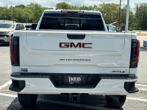New 2026 GMC Sierra 2500 AT4 w/ AT4 Premium Plus Package AWD/4WD image 5