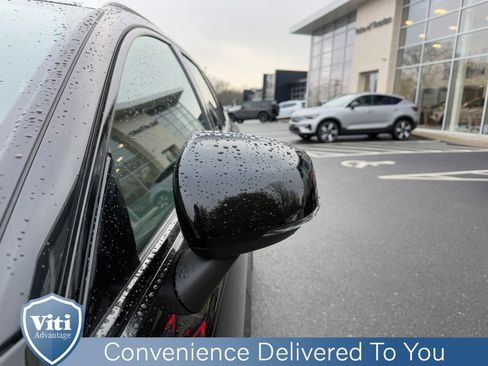 Certified 2025 Volvo V60 B5 Cross Country Plus image 11