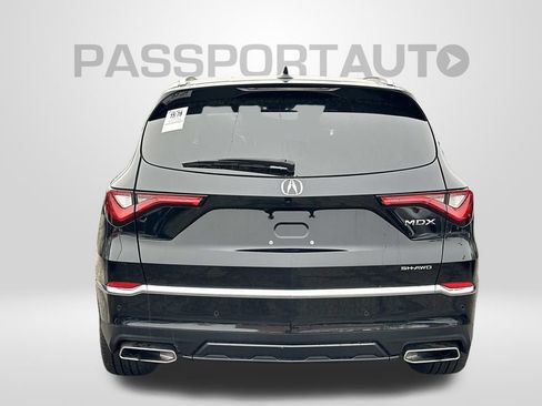 Used 2022 Acura MDX SH-AWD w/ Advance Package image 3