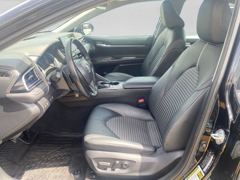 Used 2024 Toyota Camry SE FWD image 15