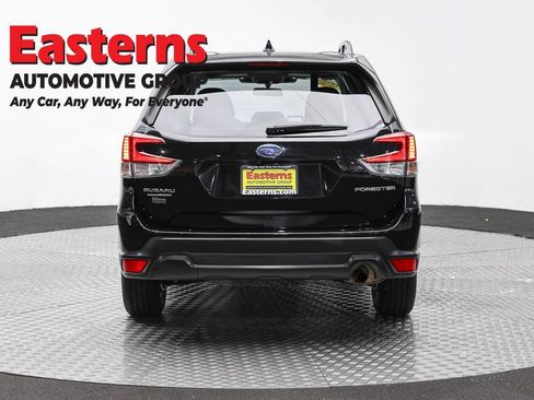 Used 2024 Subaru Forester Premium AWD/4WD image 6