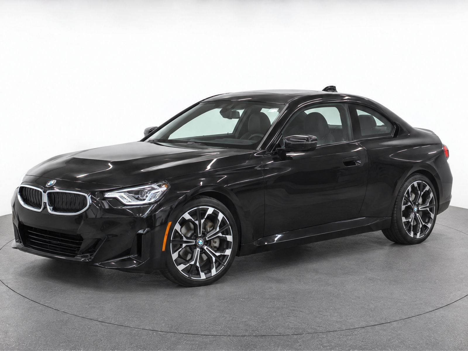 Used 2025 BMW 230i Coupe RWD image 2
