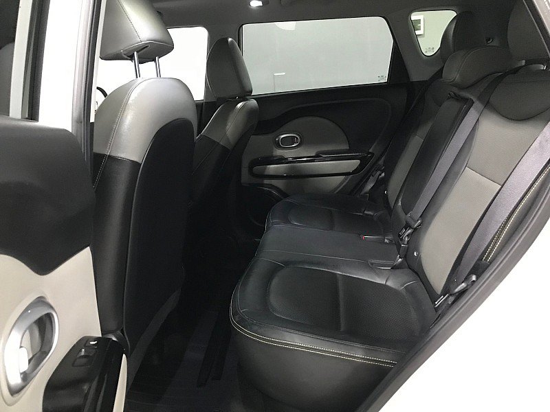 Used 2016 Kia Soul + w/ Primo Package FWD image 26