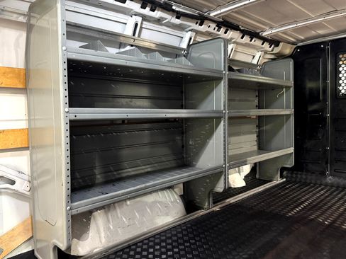 Used 2020 GMC Savana 2500 w/ Driver Convenience Package image 32