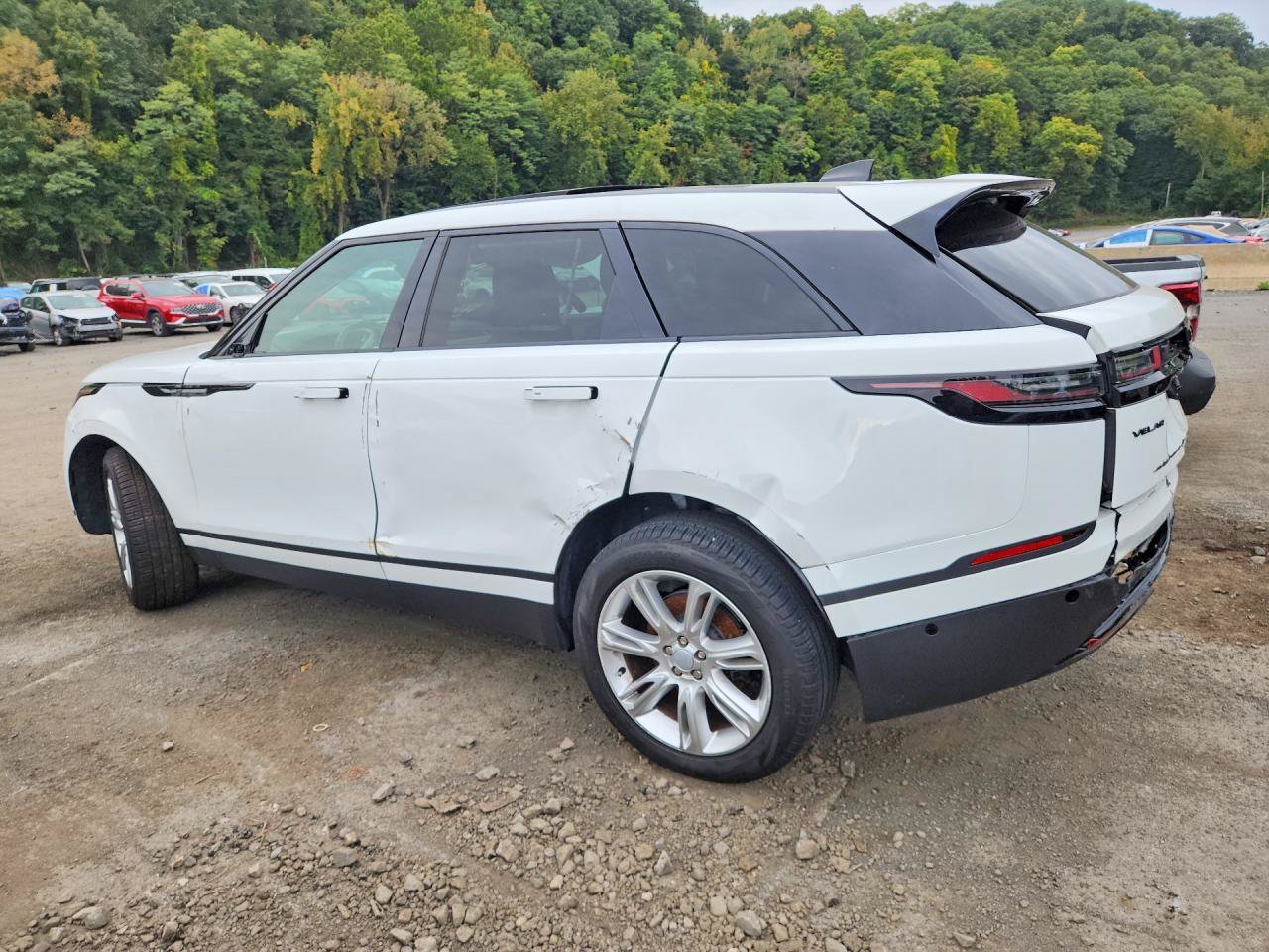 Used 2026 Land Rover Range Rover Velar S AWD/4WD image 4
