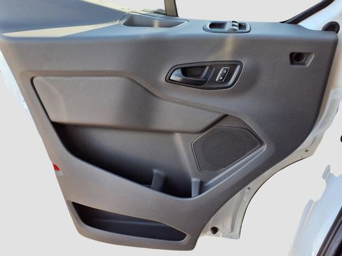 New 2026 Ford Transit 250 148 Medium Roof RWD image 22