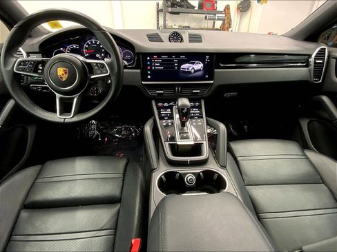 Certified 2023 Porsche Cayenne Coupe AWD/4WD image 14