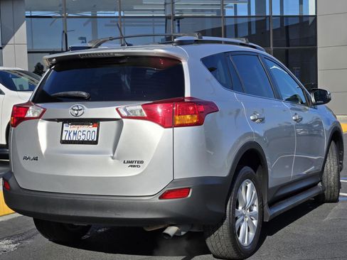 Used 2015 Toyota RAV4 Limited image 4