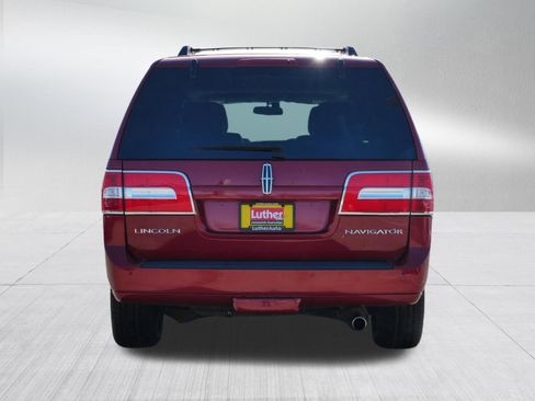 Used 2014 Lincoln Navigator 4WD image 6