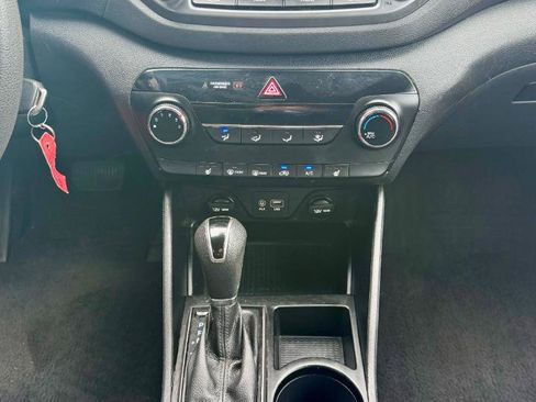 Used 2018 Hyundai Tucson SEL FWD image 24