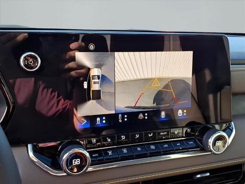 Used 2023 Chevrolet Colorado ZR2 w/ ZR2 Convenience Package III image 30