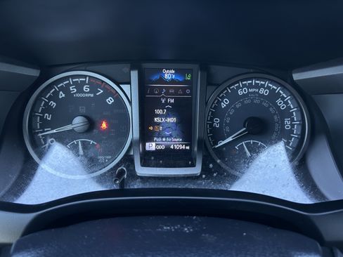 Used 2023 Toyota Tacoma TRD Off-Road w/ TRD Premium Off Road Package image 30