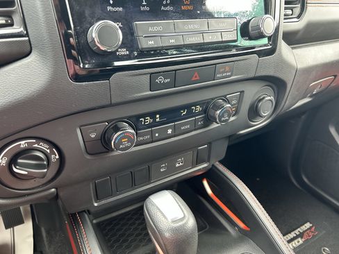 Used 2024 Nissan Frontier PRO-4X AWD/4WD image 28
