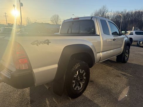 Used 2013 Toyota Tacoma 4x4 Access Cab V6 image 7