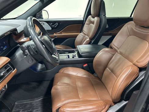 Used 2023 Lincoln Aviator Grand Touring w/ Equipment Group 301A image 10