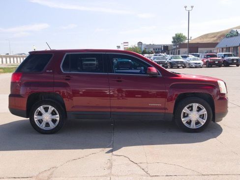 Used 2017 GMC Terrain SLE AWD/4WD image 5