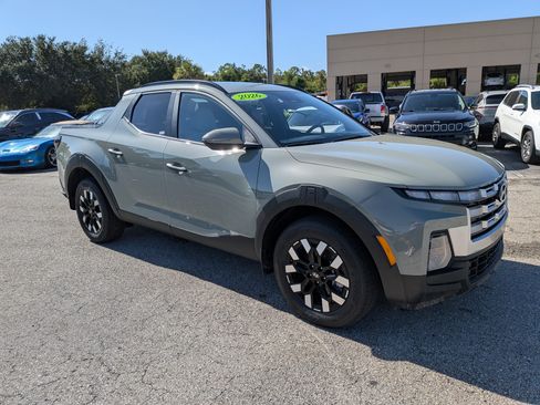 Used 2026 Hyundai Santa Cruz SEL FWD image 2