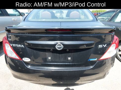 Used 2013 Nissan Versa SV w/ Convenience Pkg FWD image 3