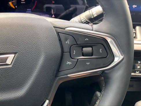 Used 2025 Chevrolet Trax ACTIV FWD image 25