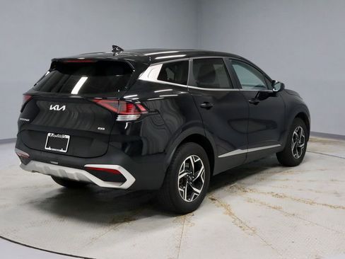 Used 2023 Kia Sportage LX AWD/4WD image 11