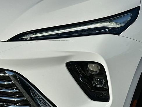 Used 2025 Buick Envision Preferred image 53