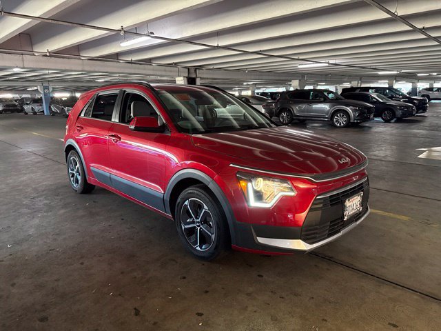 Used 2023 Kia Niro EX FWD image 3