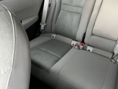 Used 2025 Nissan Rogue SV image 40