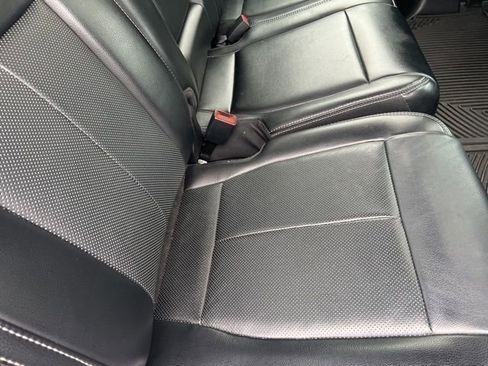 Used 2019 Ford F150 Lariat w/ Equipment Group 502A Luxury image 29