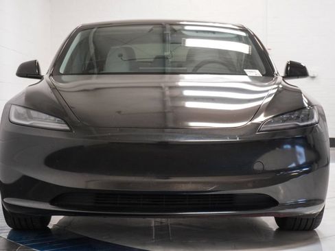 Used 2025 Tesla Model 3 Long Range AWD/4WD image 33