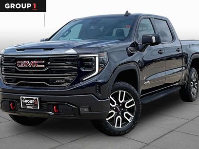 Used 2022 GMC Sierra 1500 AT4 w/ AT4 Premium Package