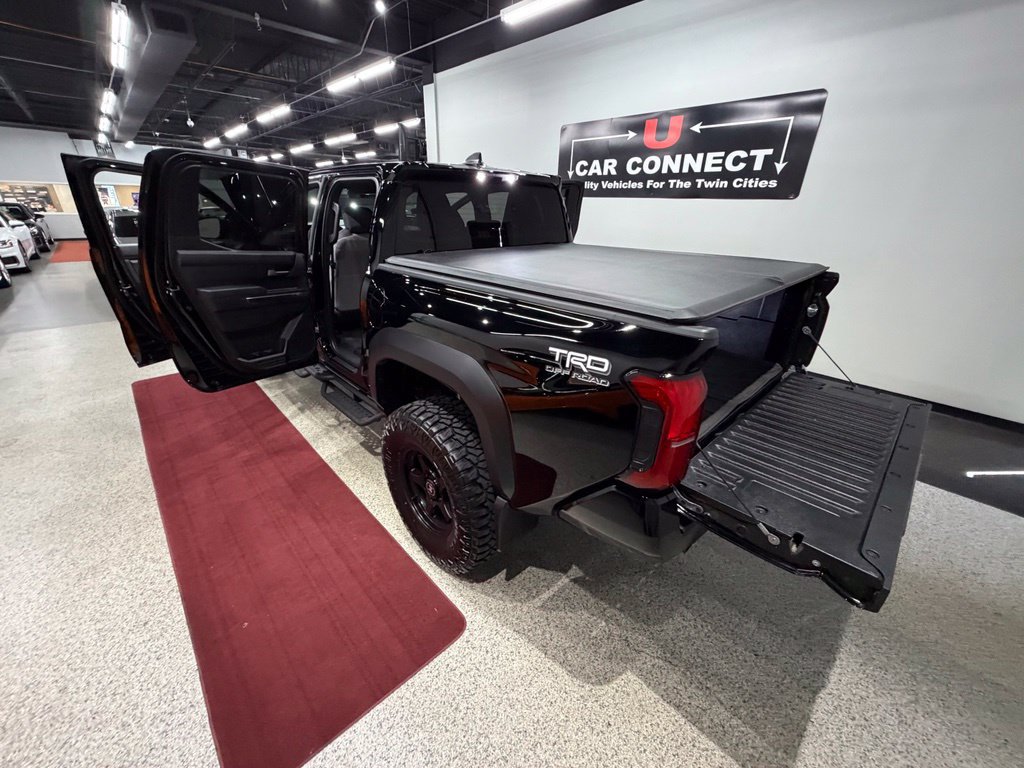 Used 2025 Toyota Tacoma TRD Off-Road AWD/4WD image 71