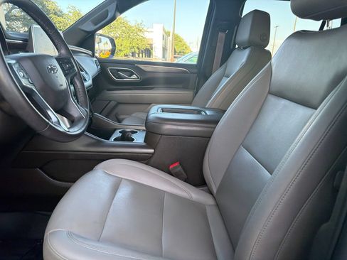 Used 2023 Chevrolet Tahoe Z71 w/ Z71 Off-Road Package AWD/4WD image 12