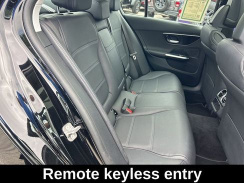 Used 2025 Mercedes-Benz C 300 Sedan image 26