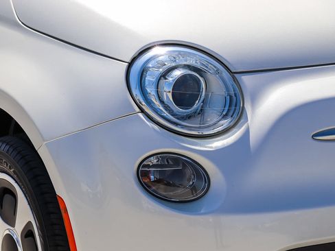 Used 2016 FIAT 500 e FWD image 4