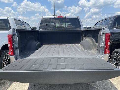 Used 2025 RAM 1500 Laramie w/ Sport Appearance Package AWD/4WD image 14