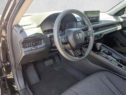 Used 2023 Honda Accord LX image 10