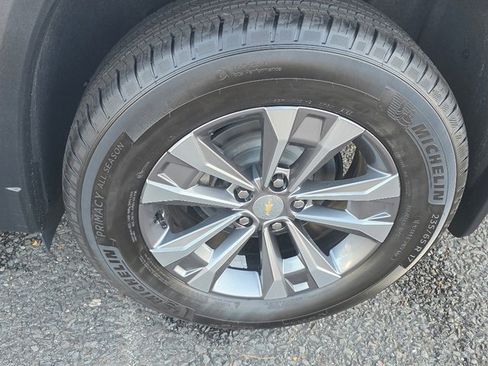 New 2026 Chevrolet Equinox LT w/ Convenience Package II image 6