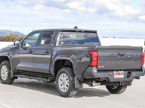 New 2026 Toyota Tacoma SR5 image 7