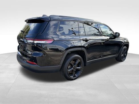 Used 2023 Jeep Grand Cherokee L Laredo image 8