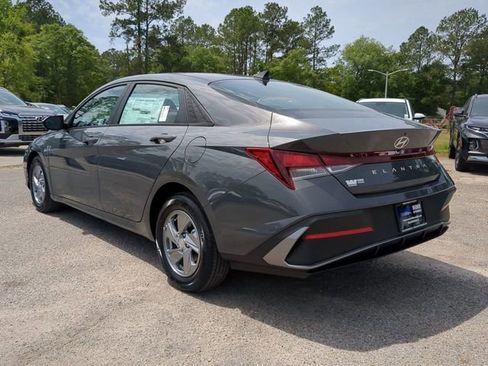 New 2026 Hyundai Elantra SE image 7