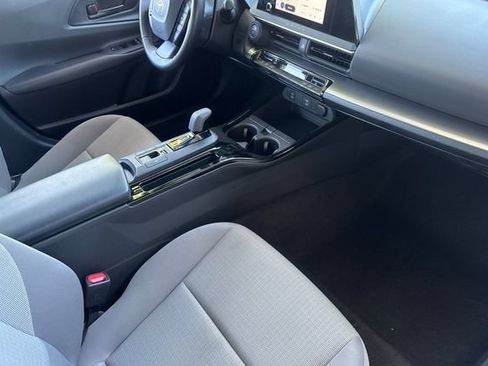 Used 2023 Toyota Prius LE AWD/4WD image 15
